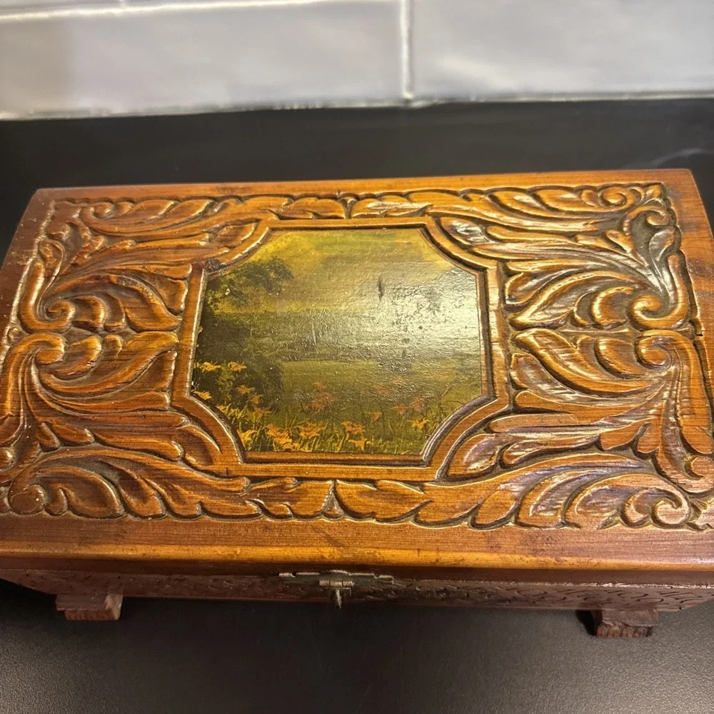 Vintage  Wooden Keepsake Box Hand Carved With Etched Floral Mirror